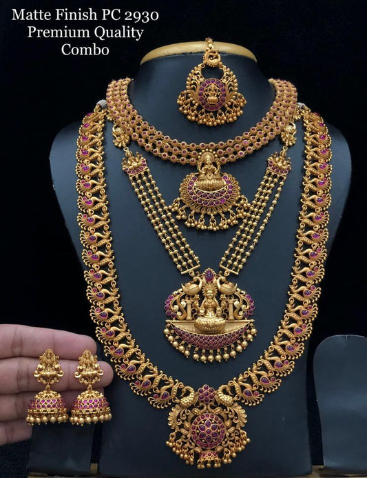 Matt Finished Gold Plated Necklace Set